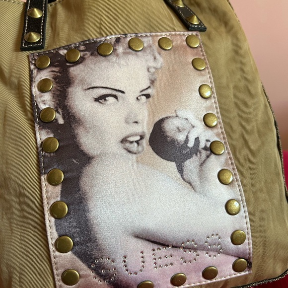 GUESS Army Green Marilyn Purse with Studs and matching wallet - Picture 7 of 7